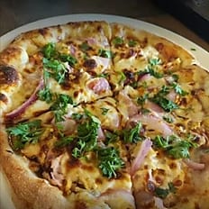 Chipotle Bee-b-q Pizza (Medium).