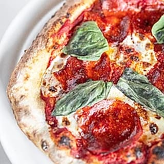 Pepperoni Pizza (Medium)
